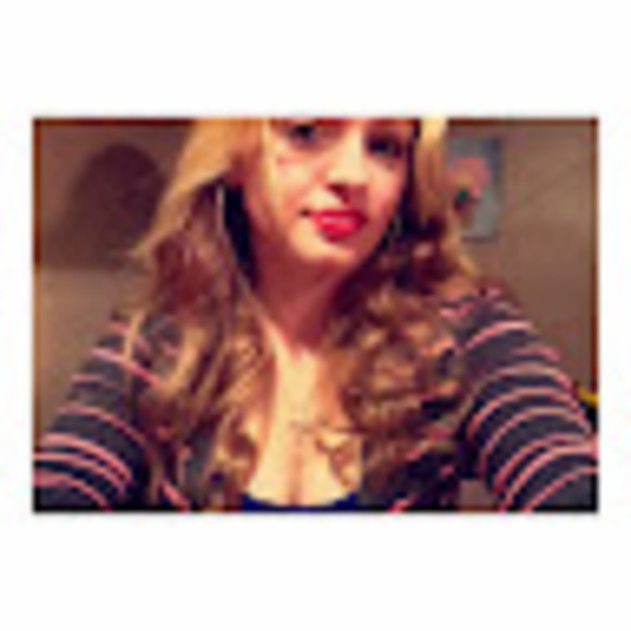 Meet your Posher, Megan - Picture 1 of 1